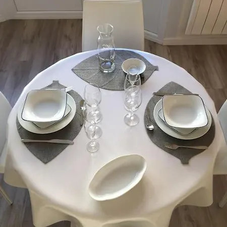 Maison Les Sacres - T2 Bow Window - Cathedrale Hyper Centre *